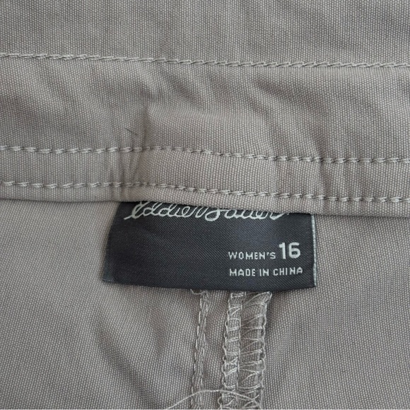 Eddie Bauer Lightweight Summer Trail Cargo Shorts Hiking Khaki Tan Size 16 - Picture 10 of 12